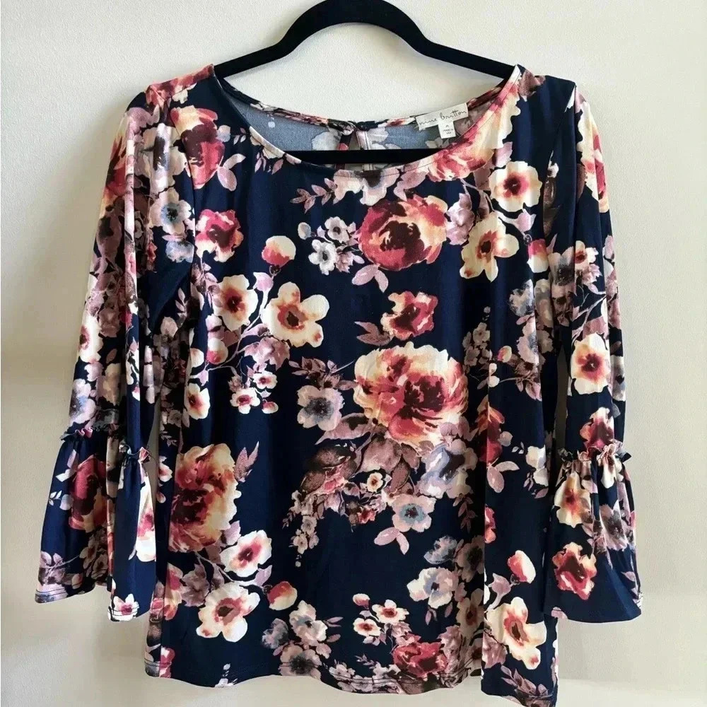 Nine Britton Blouse Women’s M Floral 3/4 Length Bell Sleeve‎